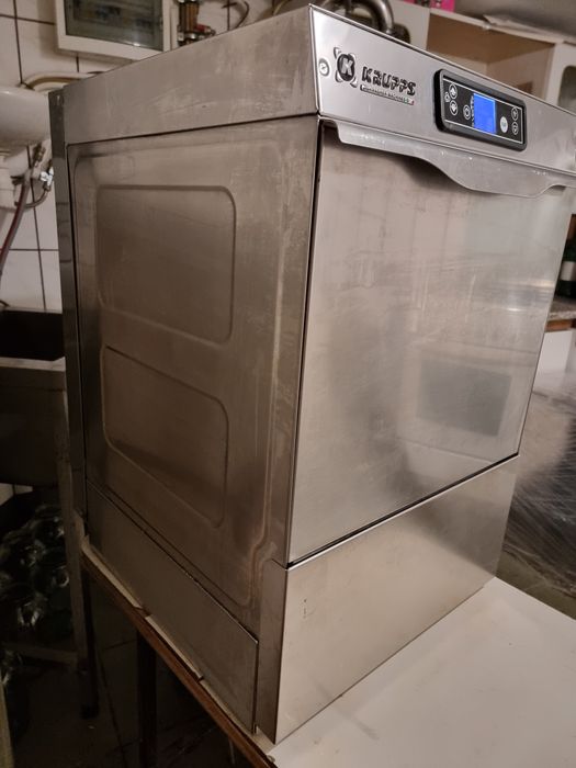 Посудомийка фронтальна Krupps K209ER