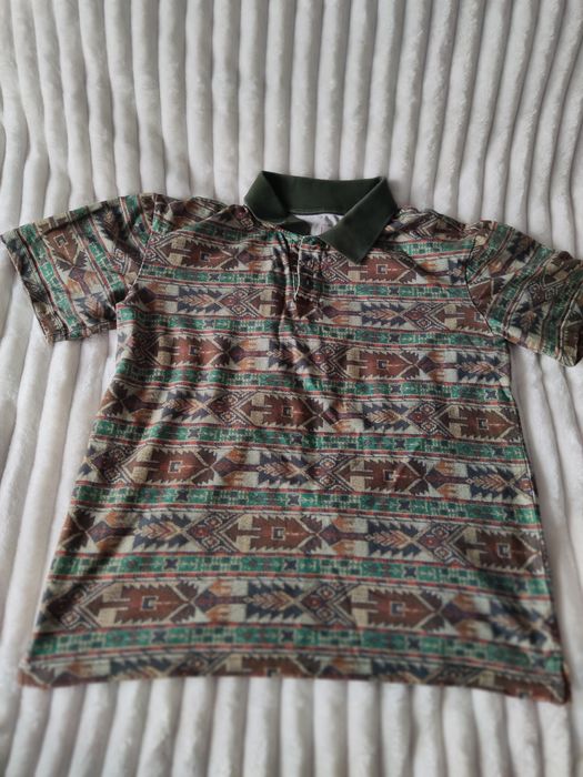 Футболка Polo с гарним дизайном