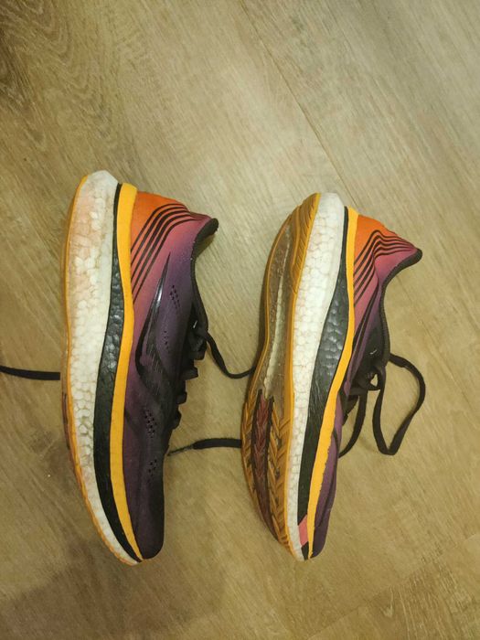 Saucony Endorphin Pro 2 tamanho 40