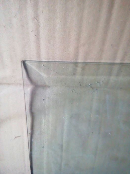 Скло 2,10/1,10/1,5см ляда на стіл