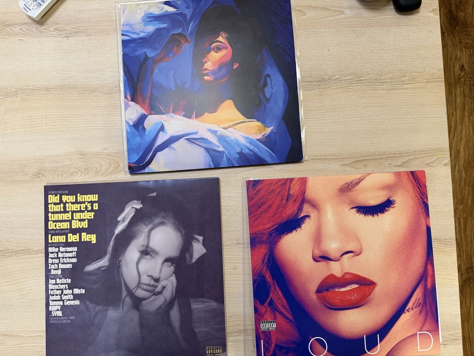 Вінілові платівки Rihanna, Lorde, Lana Del Rey