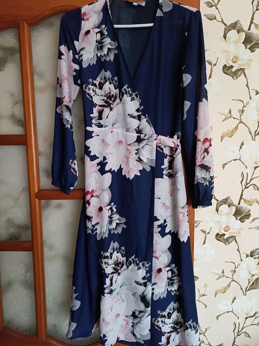 Продам жіноче плаття