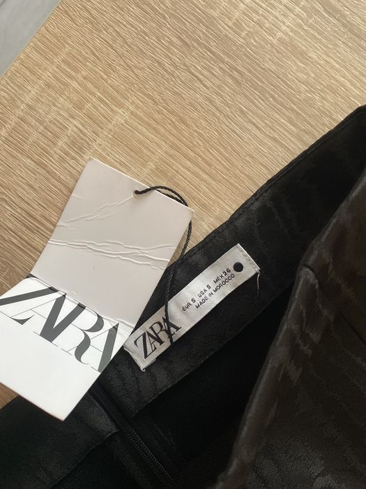 Спідниця, розмір С, нова з біркою