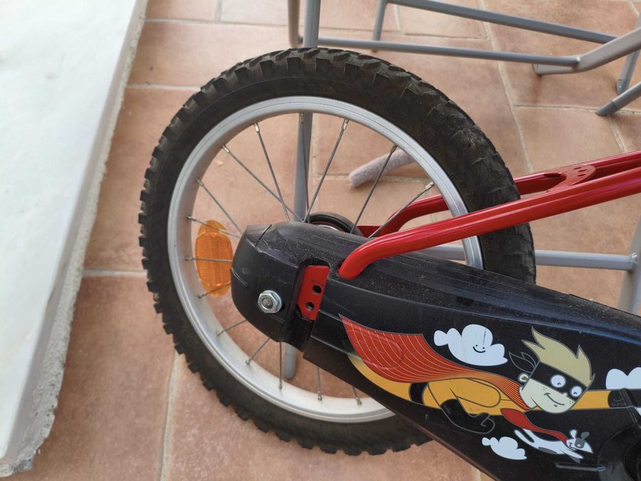 Bicicleta Criança B’TWIN 14” (com rodinhas) – Excelente estado