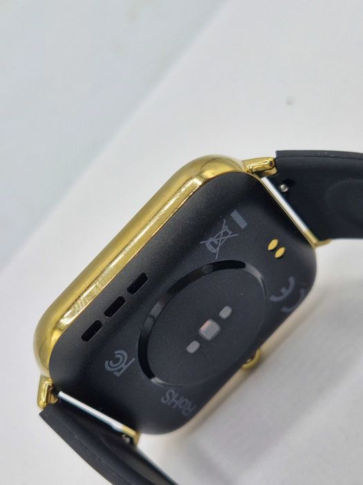 Smartwatch czarno złoty