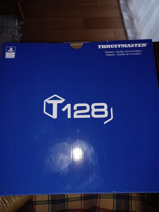 Volante thrustmaster T128