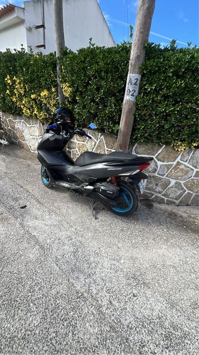 Vendo pcx 2017 125cc