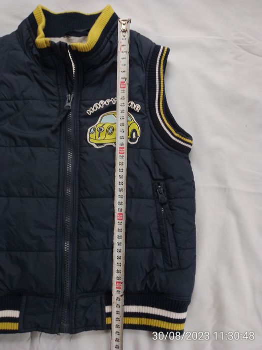 Безрукавка,жилетка