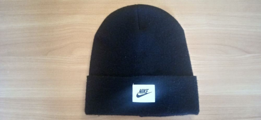 Шапки зимние