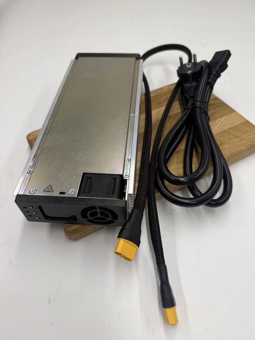 Потужний регульований зарядний пристрій Huawei 4875 48v 60v 72v 50/75