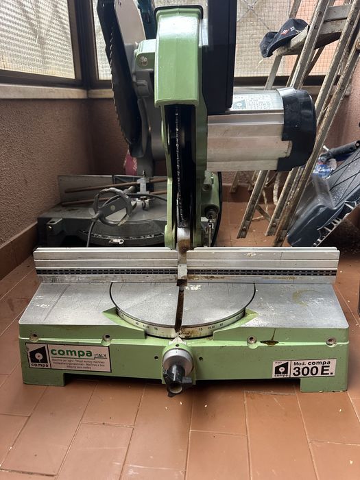 Serra esquadria Compa