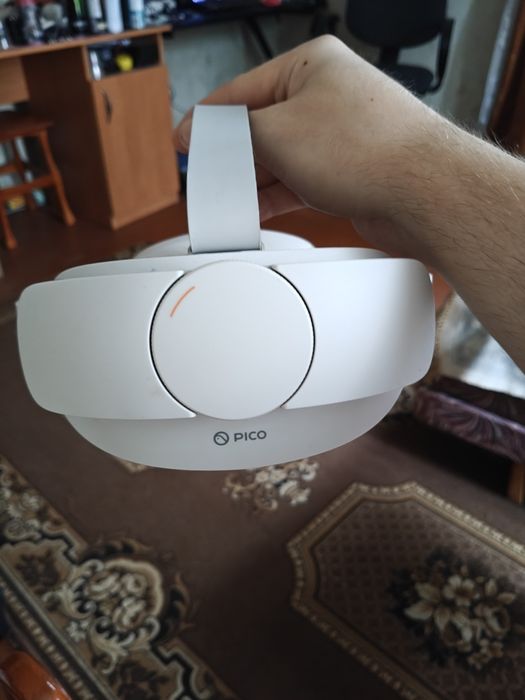 VR окуляри Pico 4 8/256Gb