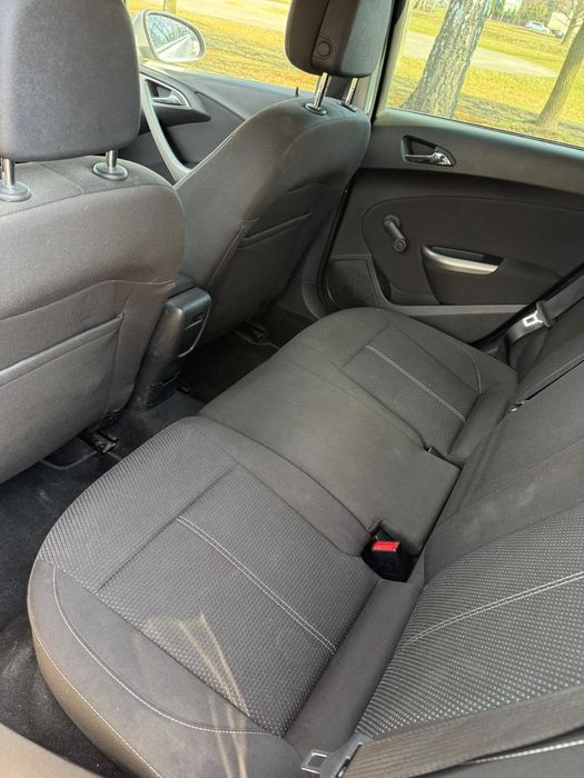 Opel Astra j*1.7diesel*2011r*