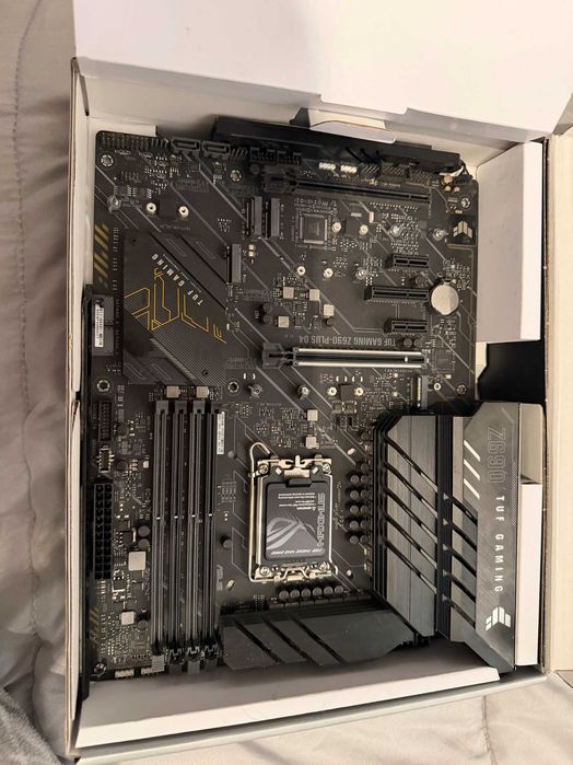 ASUS TUF GAMING Z690-PLUS D4 Motherboard – €249