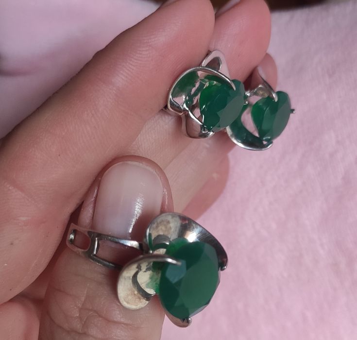 Невероятный серебряный комплект/набор с натуральным зелёным агатом.925
