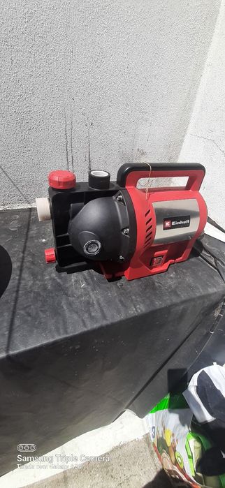 Bomba submersivel como nova.