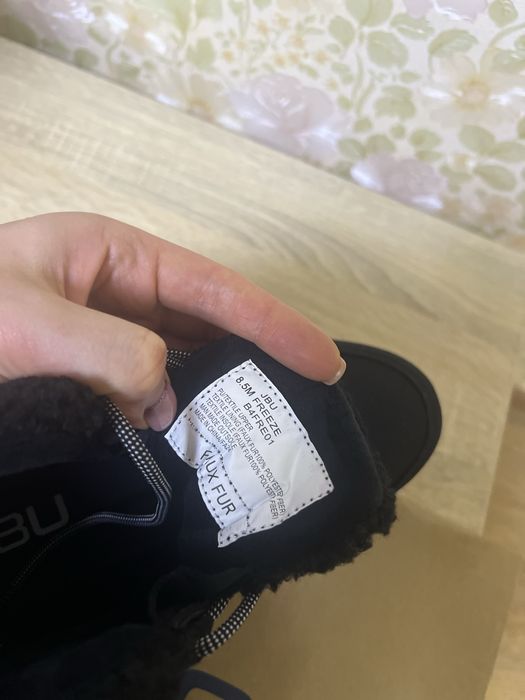 Жіночі ботинки JBU