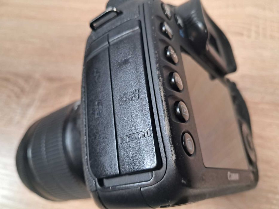 Фотоапарат Canon EOS 7D EF-S 18-55 IS STM