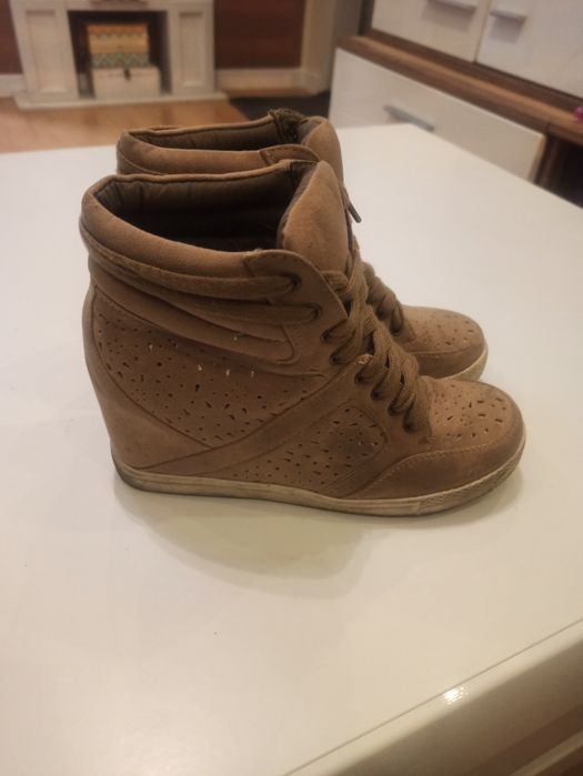 Piękna spódnica na podszewce Mohito rozmiar 36