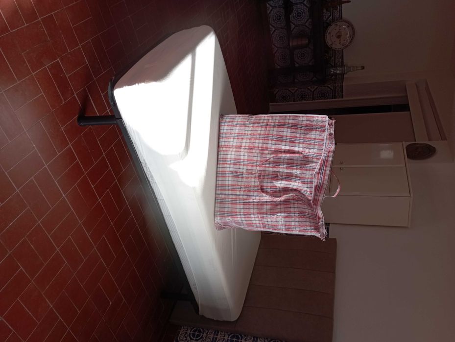 Cama com Colchão articulado com comando/Massagem