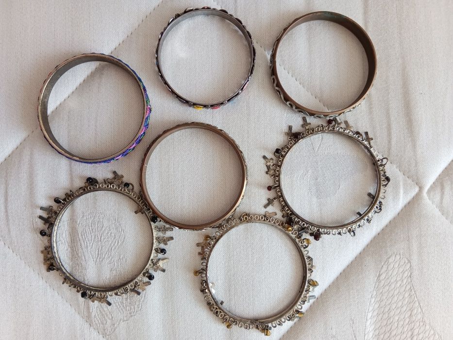 Acessórios: 2 lotes pulseiras