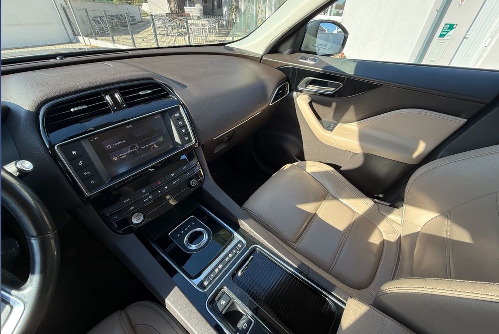 Jaguar F-Pace 2.0 i4D Prestige Aut.