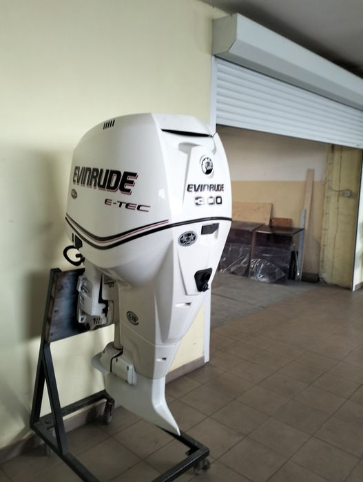 Evinrude Etec 300 Autoryzowany serwis silników zaburtowych