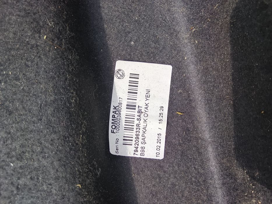 Renault Clio 4 półka bagażnika