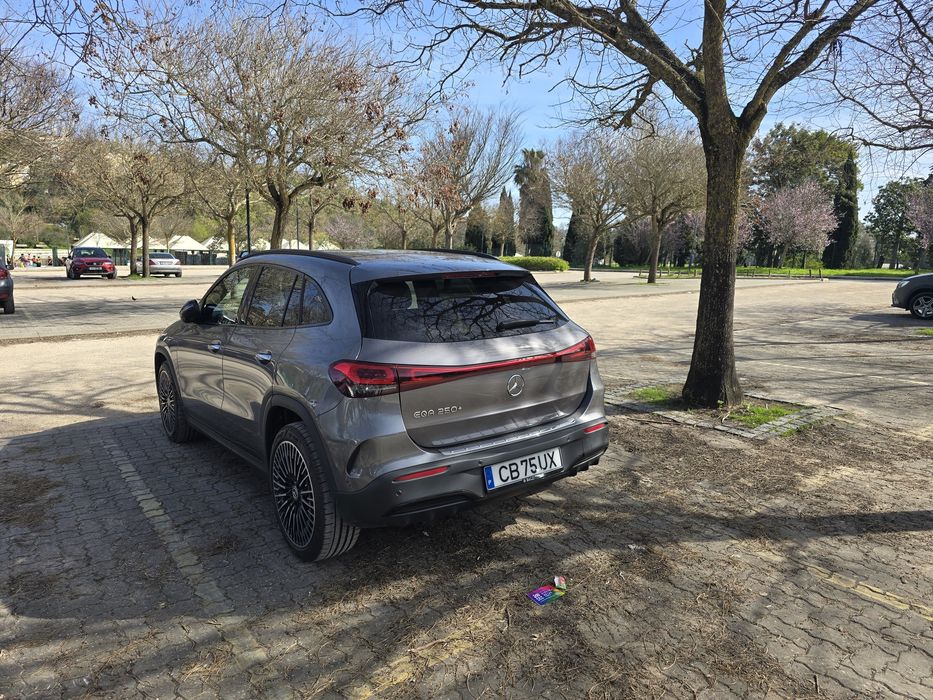 Mercedes Benz EQA 250+ AMG Line premium