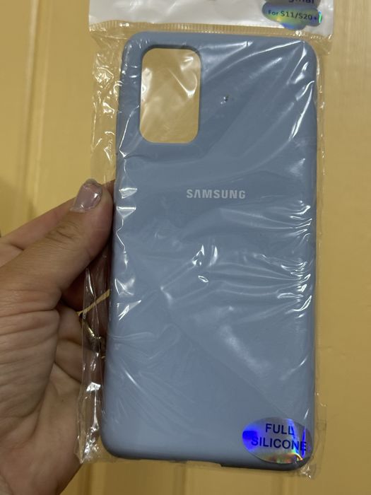Nowy pokrowiec Samsung S20+