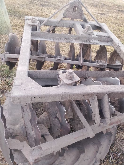 Продам дискову борону