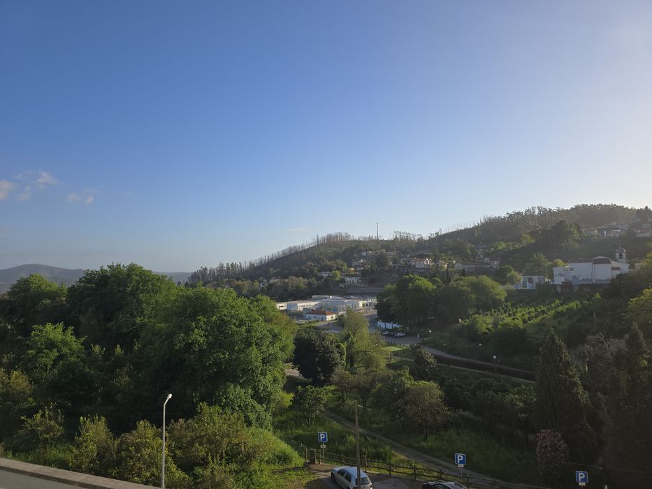 Vende-se T2 no centro de Sever do Vouga.