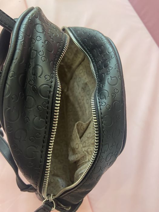 Рюкзак кожаный Guess