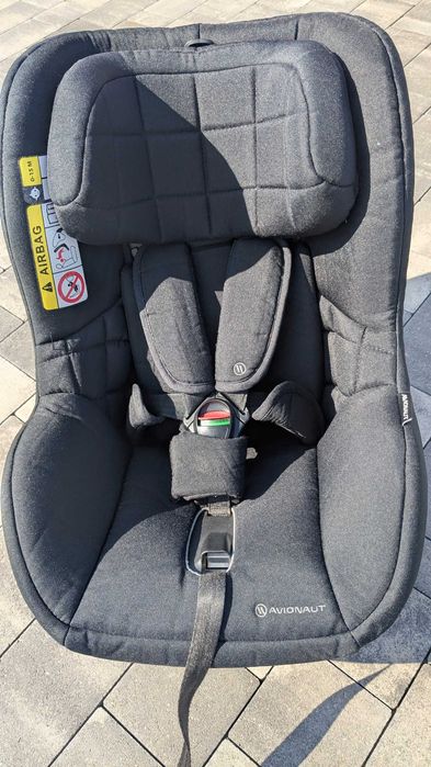 Fotelik samochodowy Avionaut Aerofix z bazą ISOFIX
