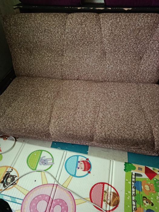 Продам диван в хорошем состоянии