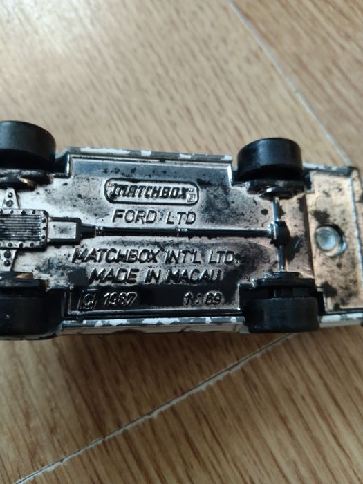 Matchbox Ford LTD 1987r.