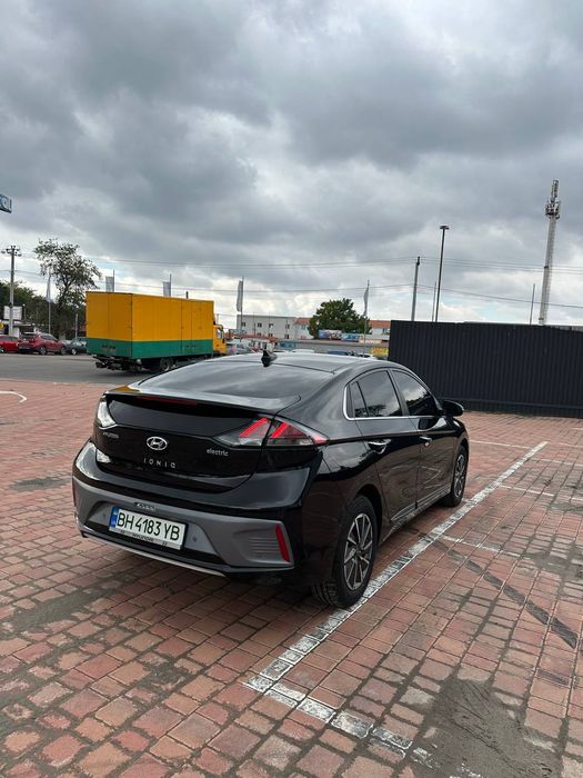 Авто під викуп- Hyundai Ionic
