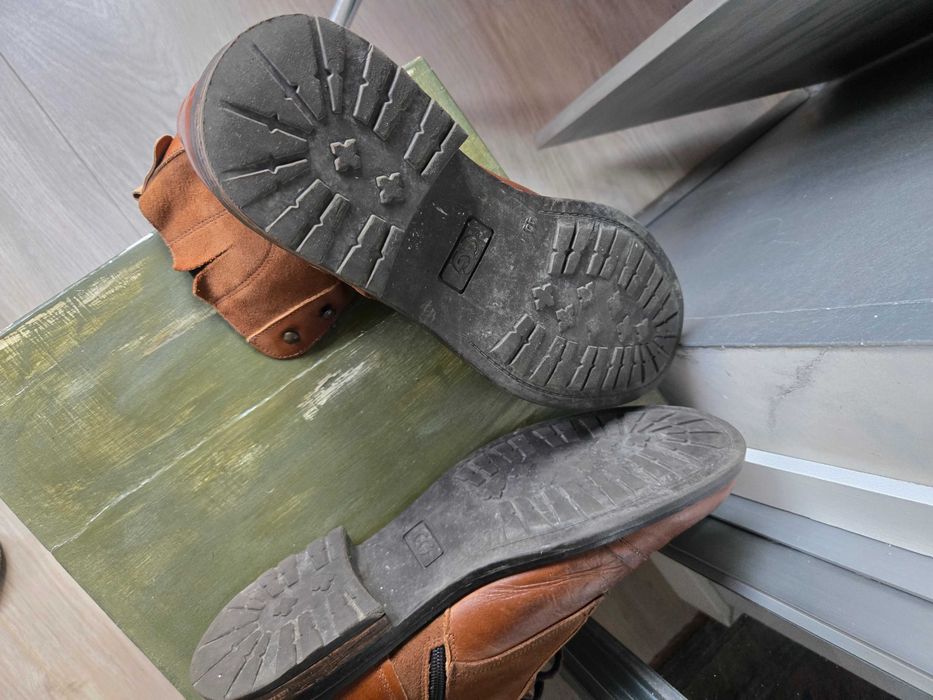 Botas de homem castanhas