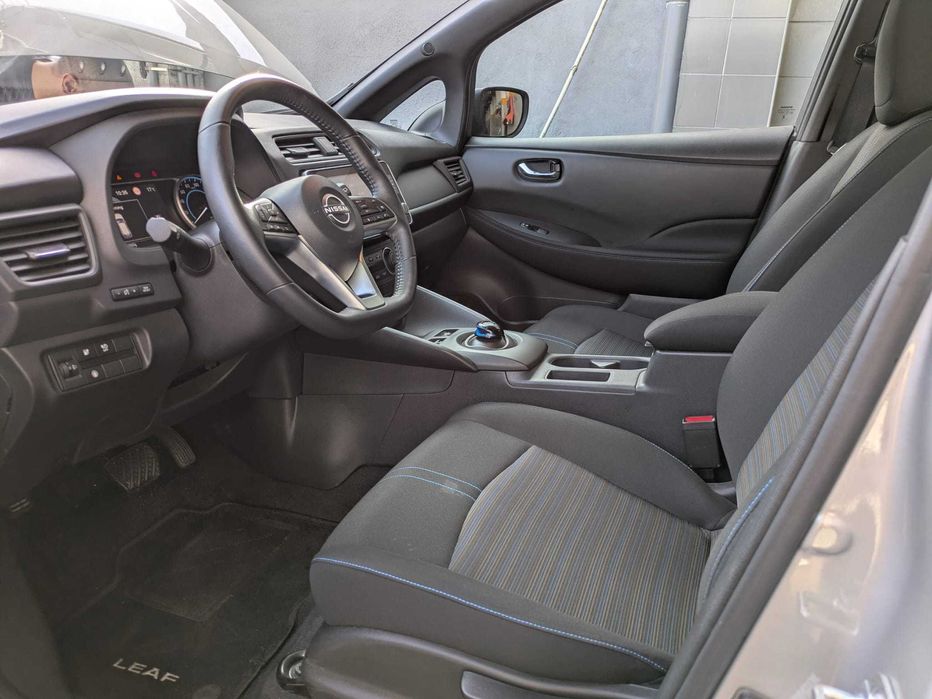 Nissan Leaf de 2023 com 6000km (Com Iva)