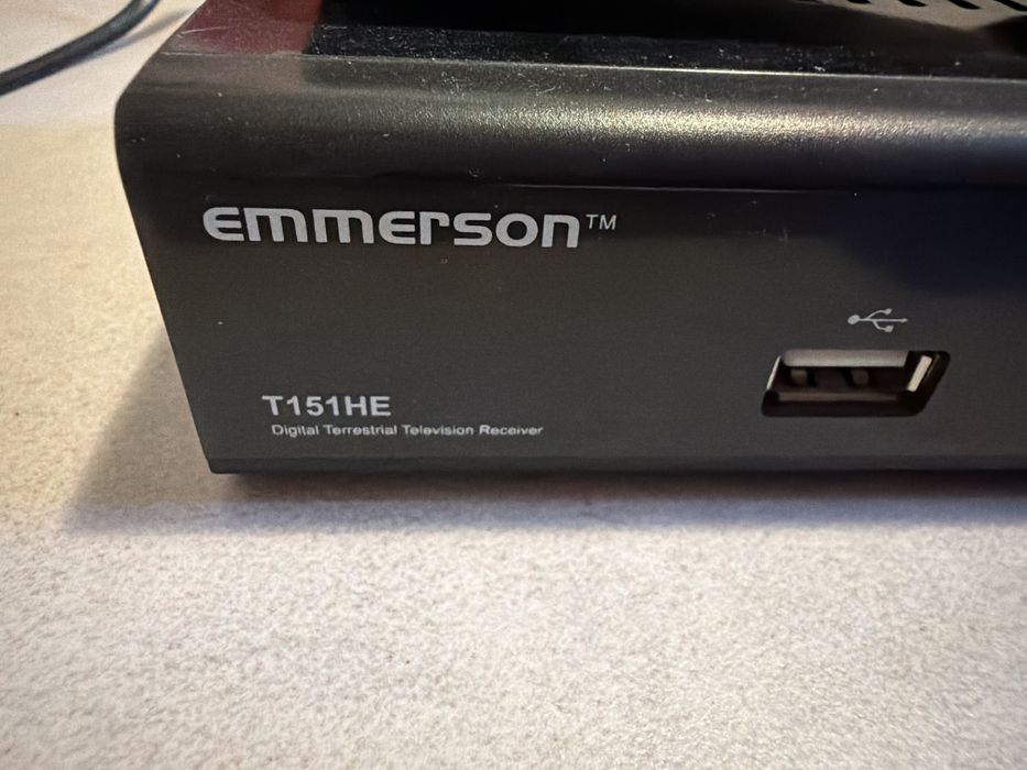 Tuner dekoder dvb t2 emmerson