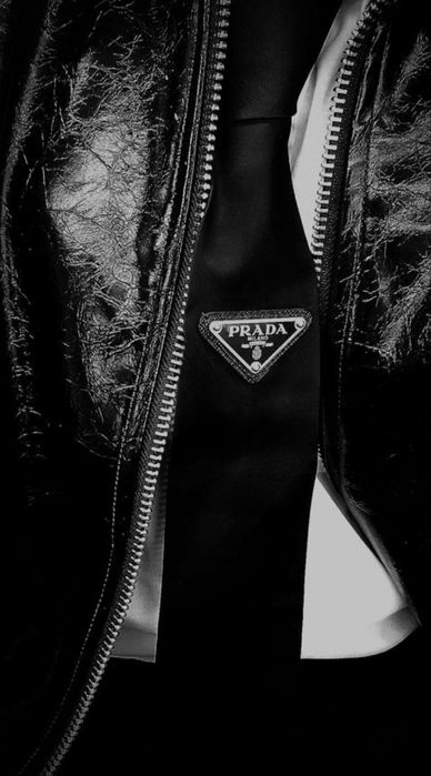 Галстук в стилі prada