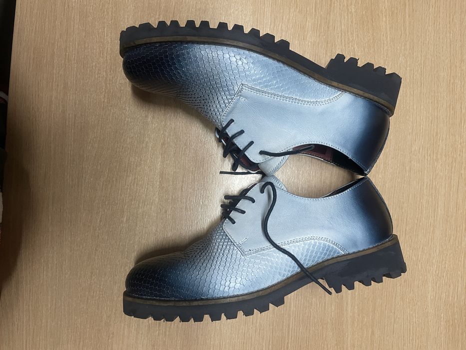 Sapatos Ushindi n. 39