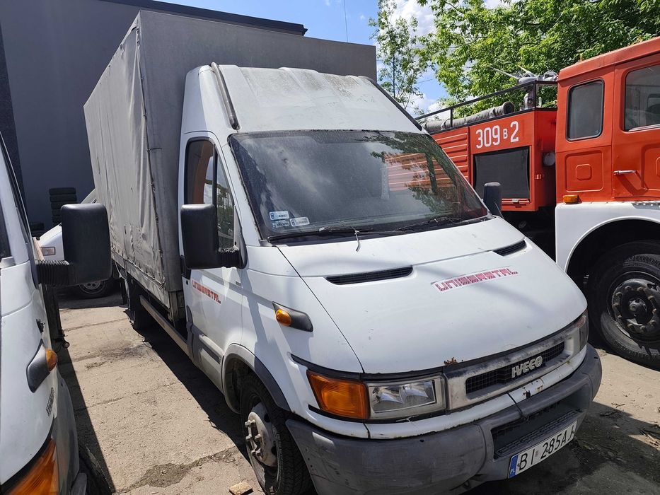 IVECO DAILY 35C11  * 2.8 Diesel * na bliżniaku * skrzynia + plandeka * HAK