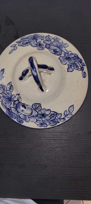 Terrina /Taça com Tampa em Cerâmica de Aveiro Pintada à Mão (CERICOOP)