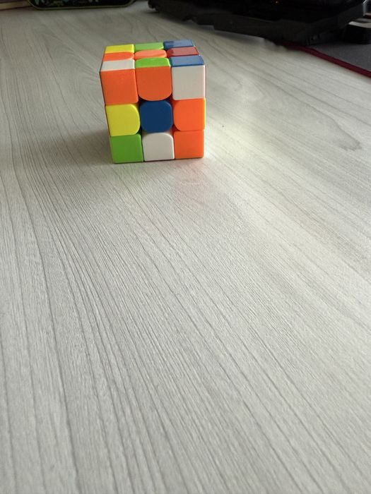 Продам кубик Рубіка