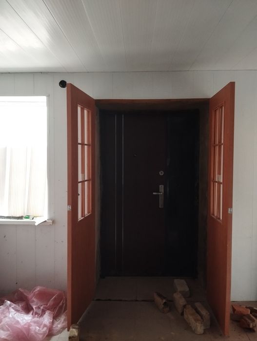 Продам дом можно и под  магазин  Нововодолажский район  Вільхуватка.