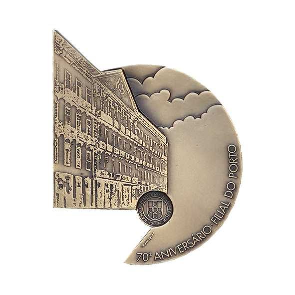 M 10 - Medalha Comemorativa  Institucional
