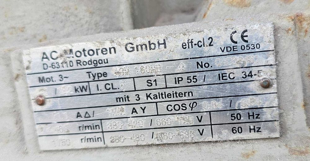 Młyn do tworzyw PE PP Tuba stojak odciąg 18kW do pracy