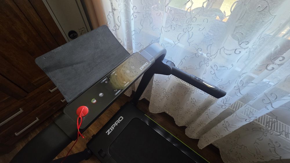 Bieżnia zipro jogger
