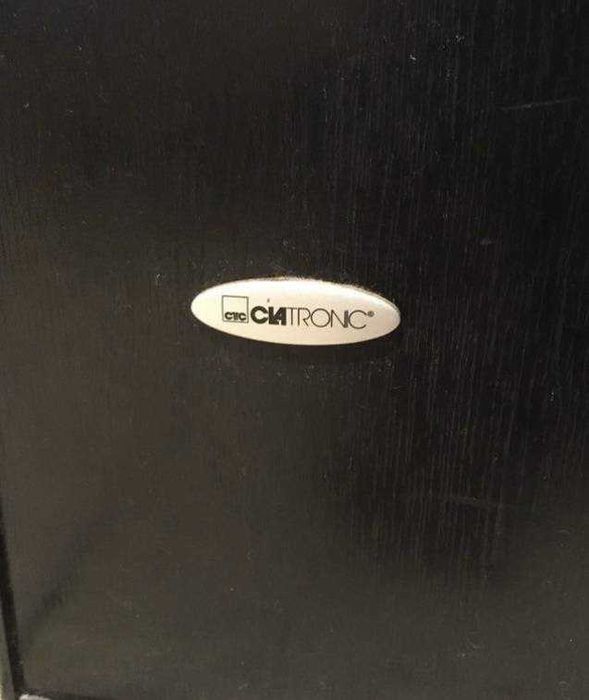 пара акустичних систем